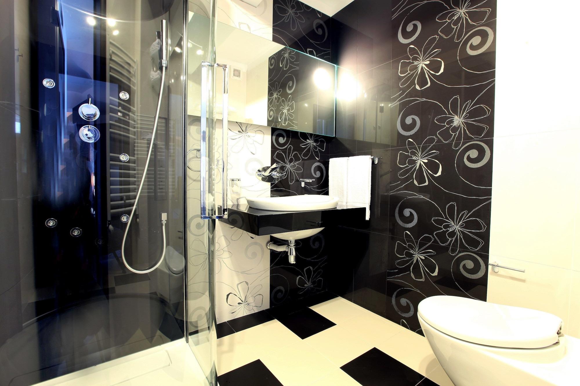 Ambiance Hotel Bucharest Exterior photo