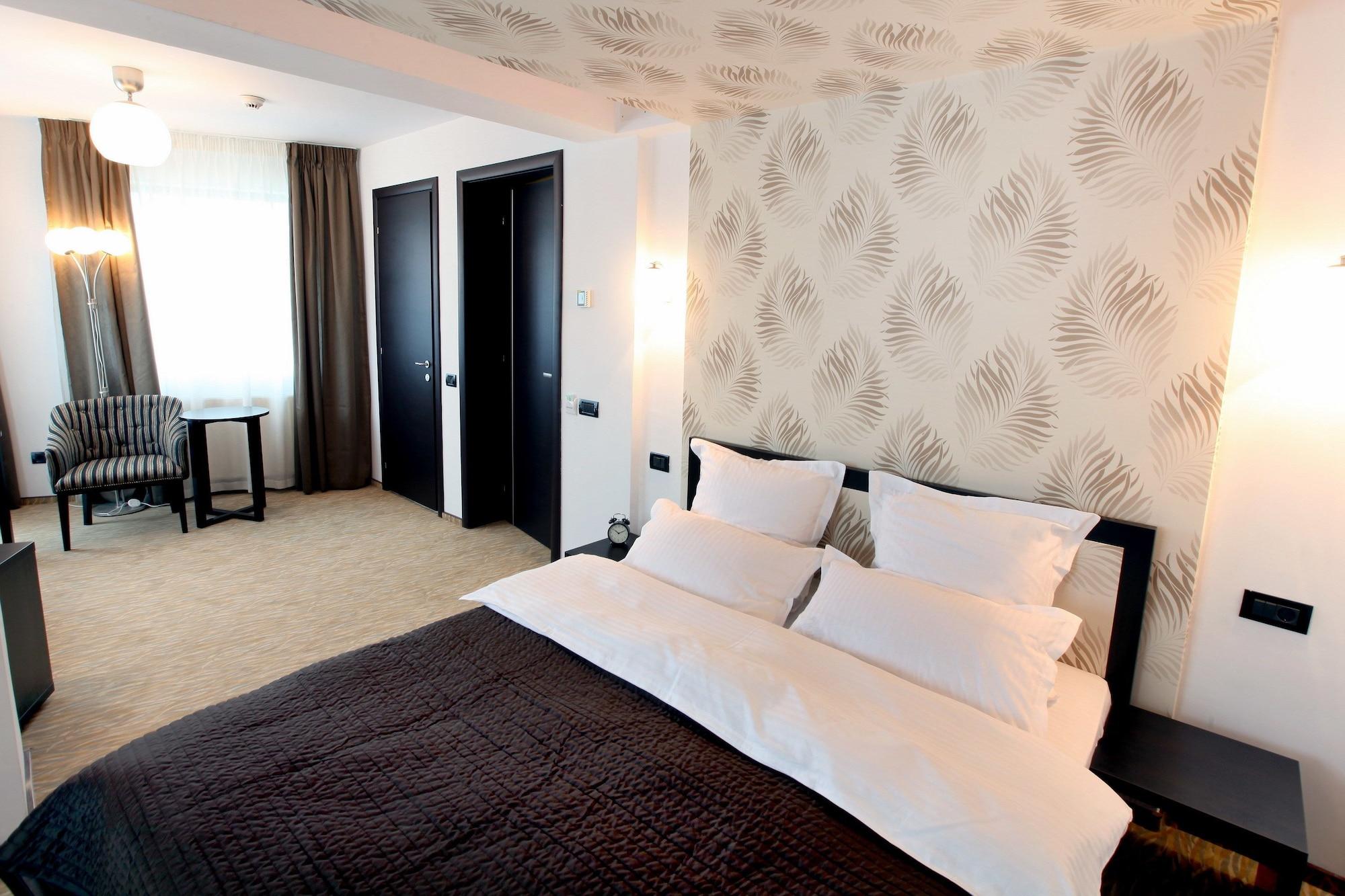 Ambiance Hotel Bucharest Exterior photo